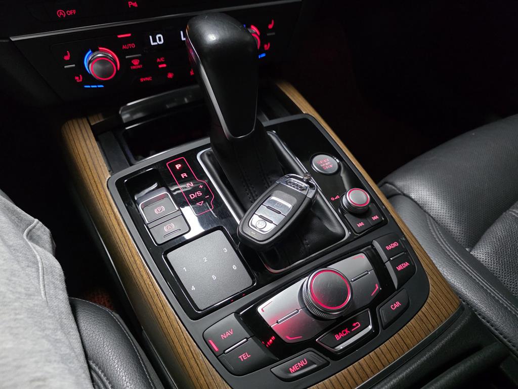 Audi A6 — photo 10