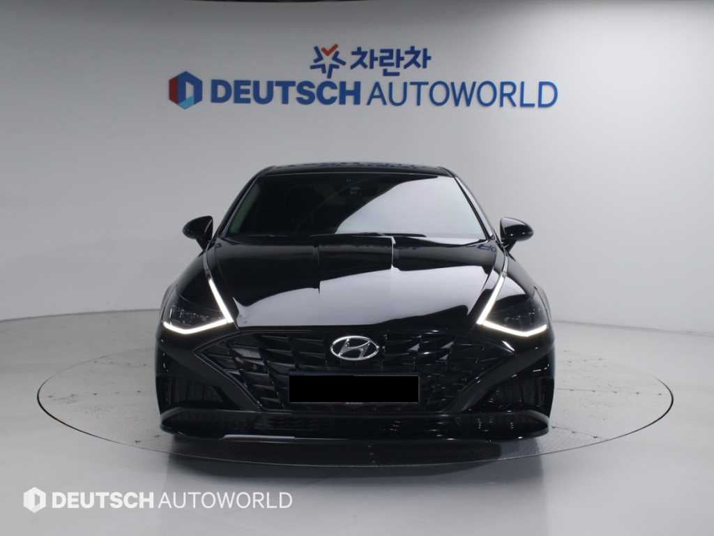 Hyundai Sonata — photo 03