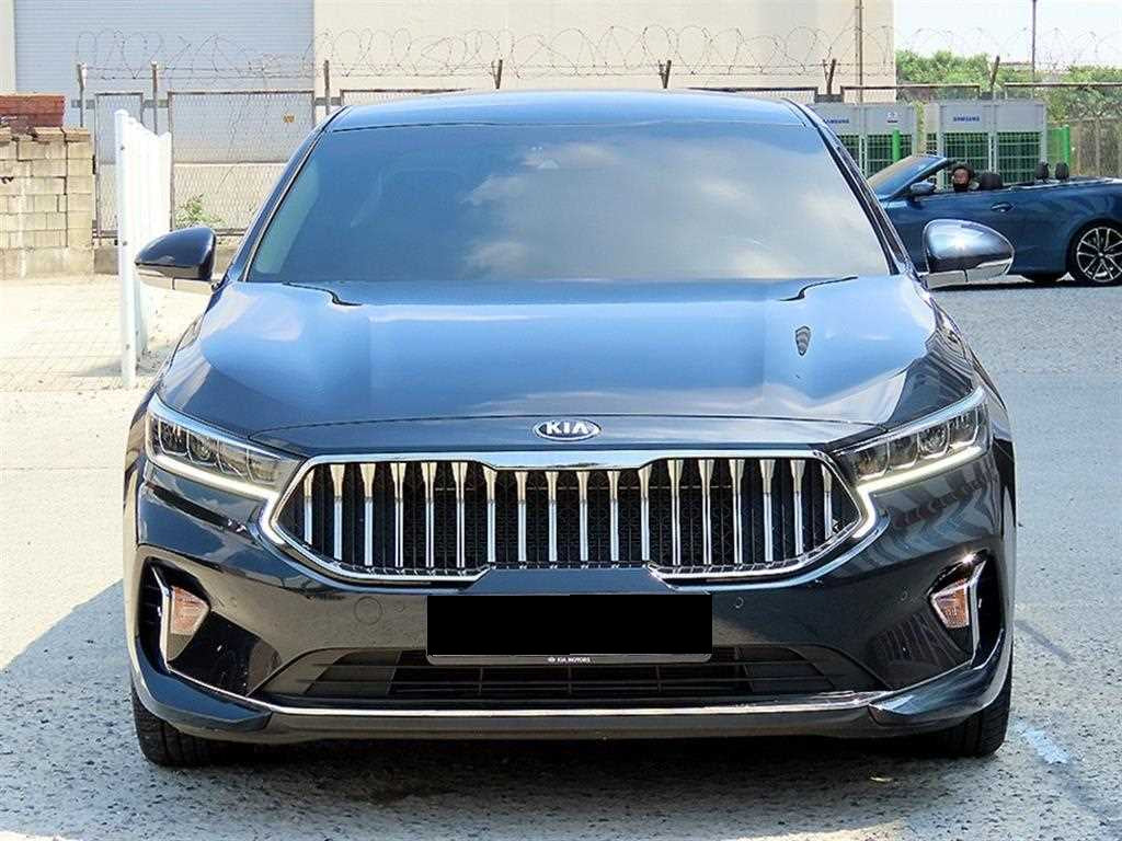 Kia K7 — photo 01