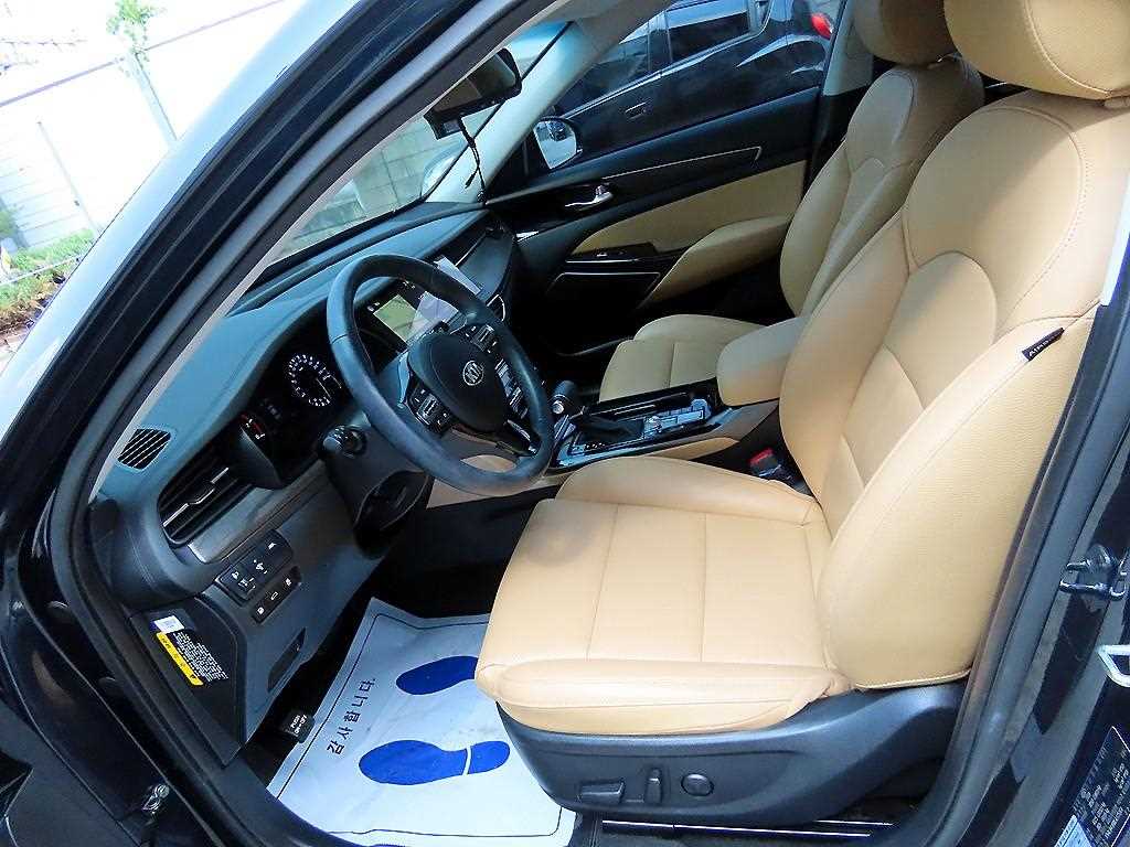 Kia K7 — photo 05