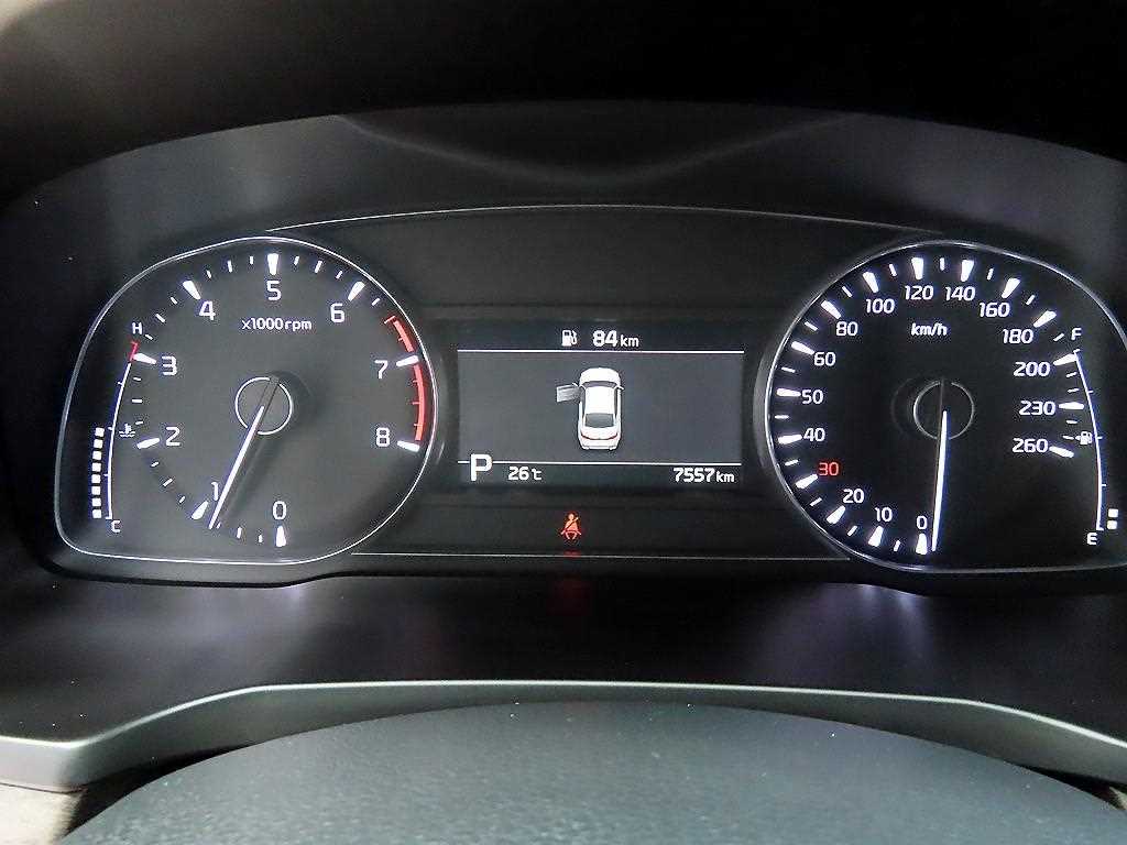 Kia K7 — photo 09