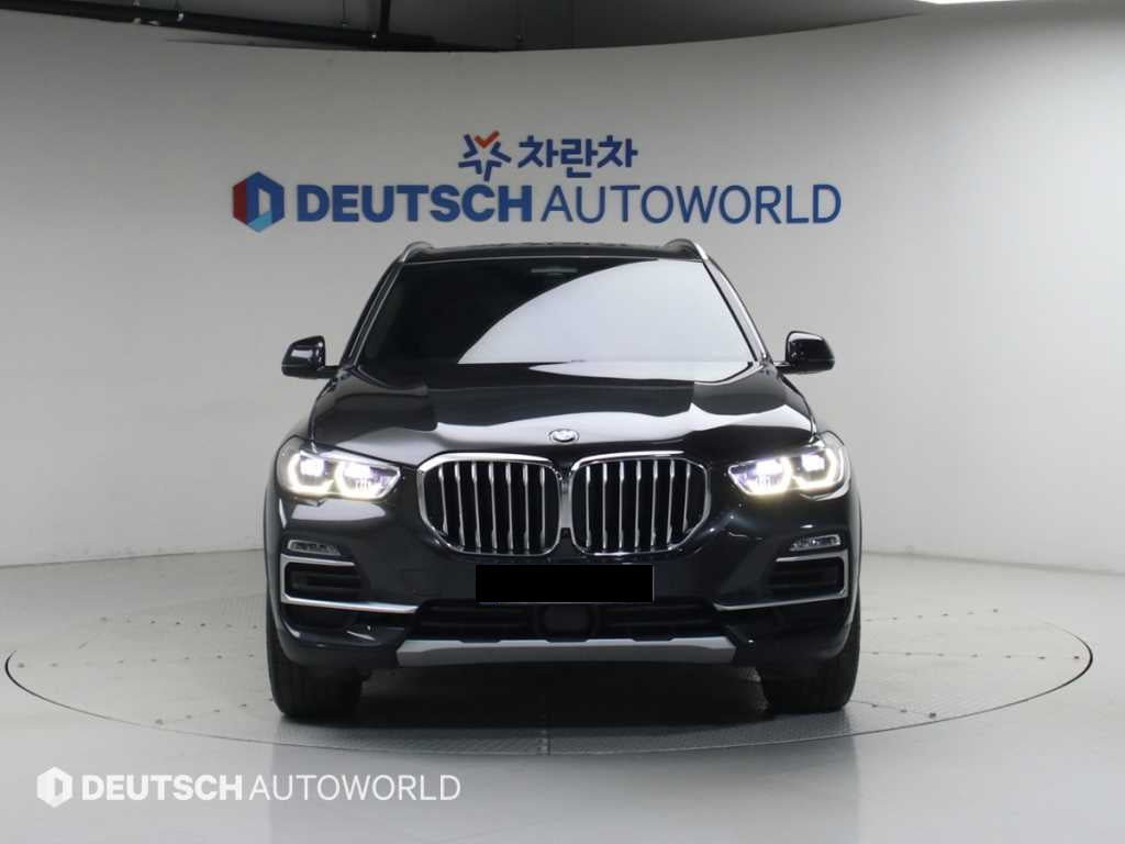 BMW X5 — photo 03