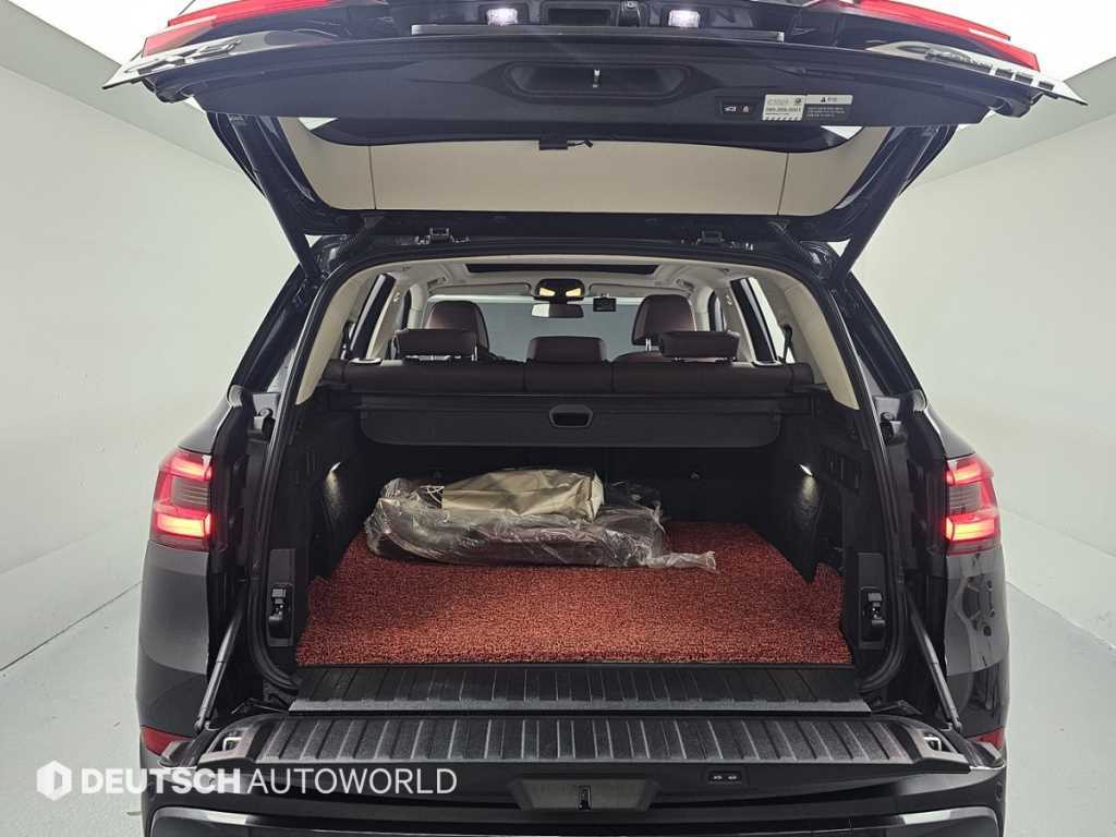 BMW X5 — photo 19