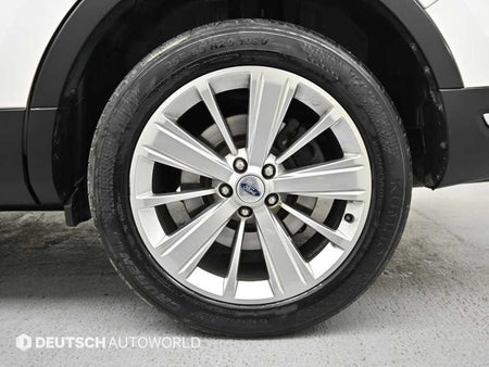 Ford Explorer — photo 05