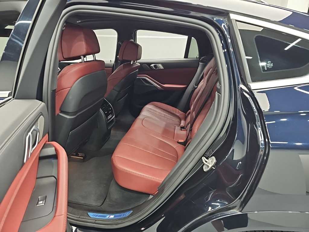 BMW X6 — photo 12