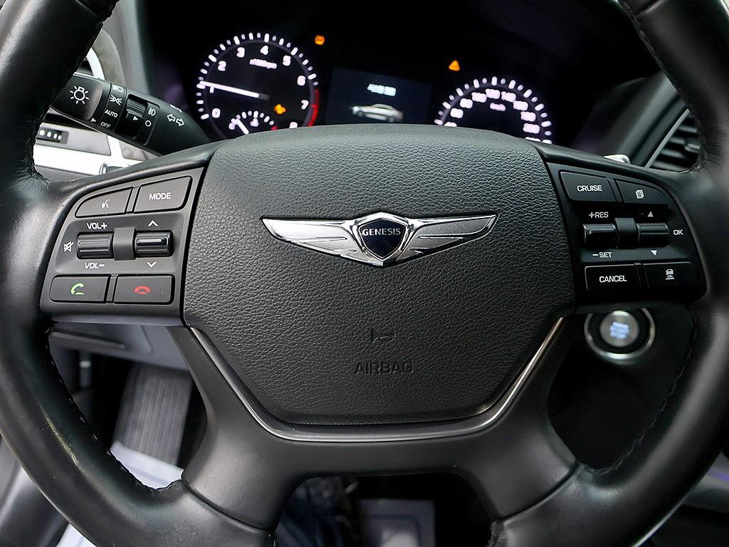 Genesis G80 — photo 14