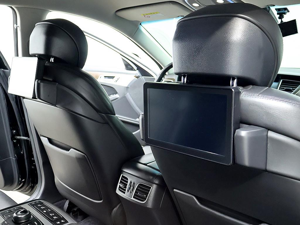 Genesis G80 — photo 16