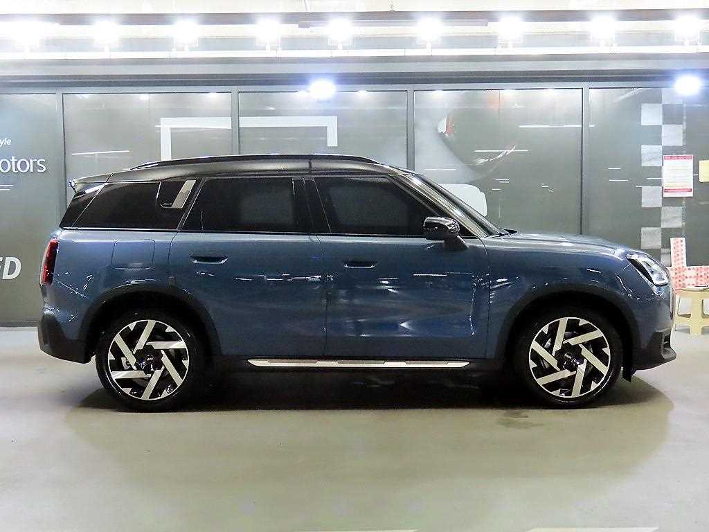 Mini Countryman — photo 03