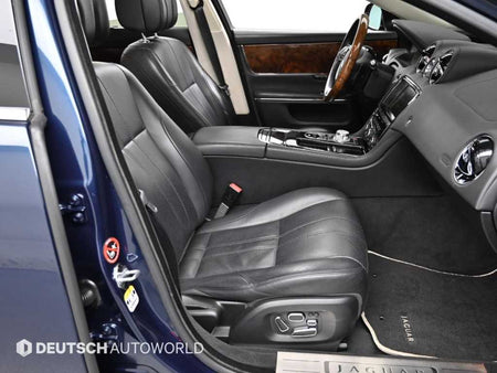 Jaguar XJ — photo 10