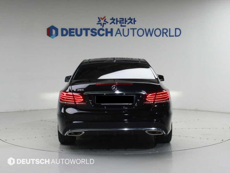 Mercedes-Benz E-Class — photo 04