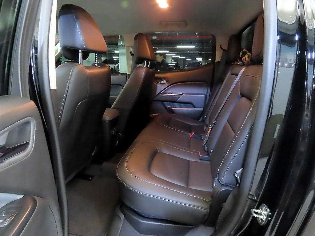 CHEVROLET Colorado — photo 07