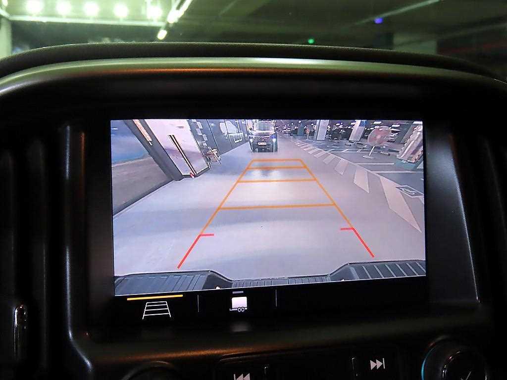 CHEVROLET Colorado — photo 14