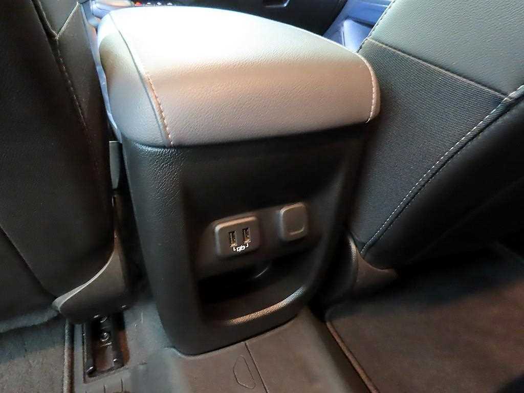 CHEVROLET Colorado — photo 16