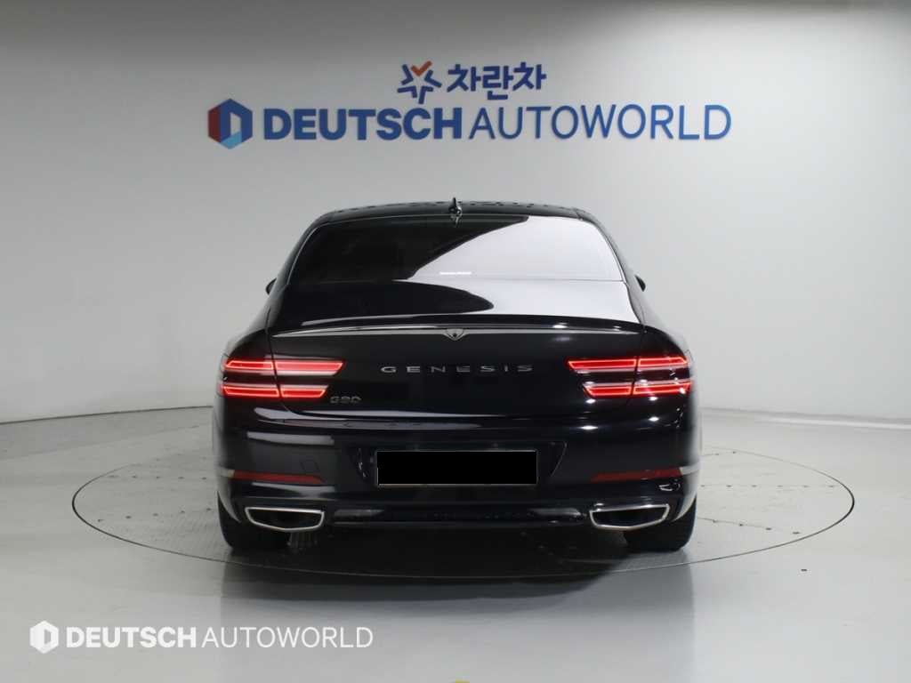 Genesis G80 — photo 04