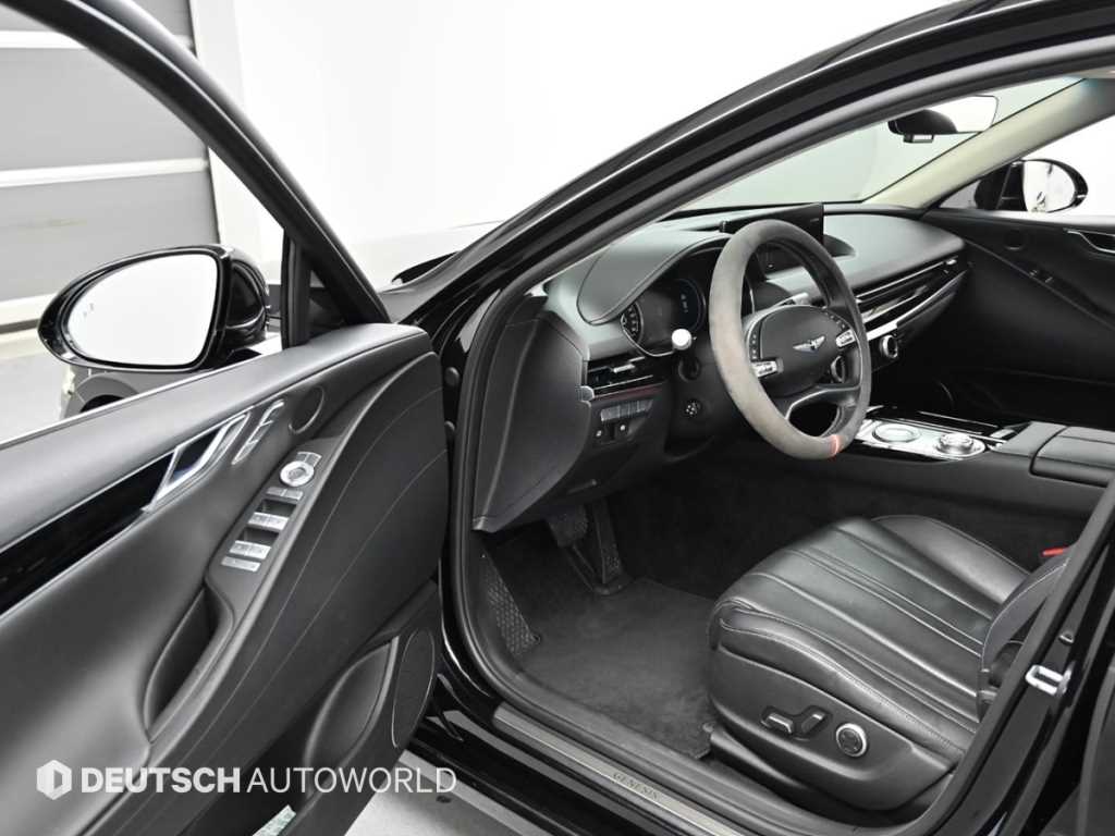 Genesis G80 — photo 11
