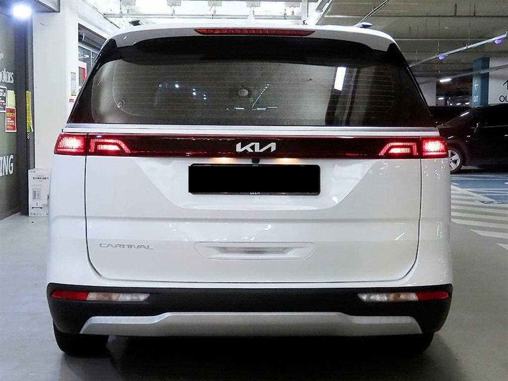 Kia Carnival — photo 05