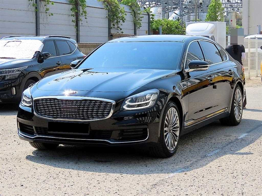 Kia K9 — photo 02