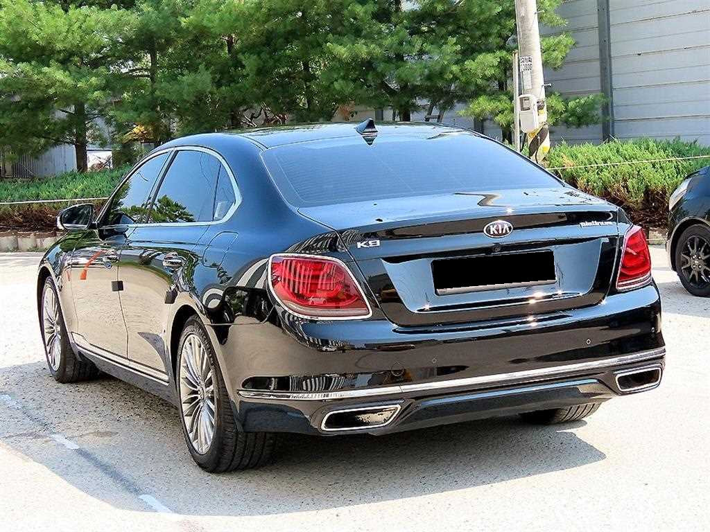 Kia K9 — photo 03