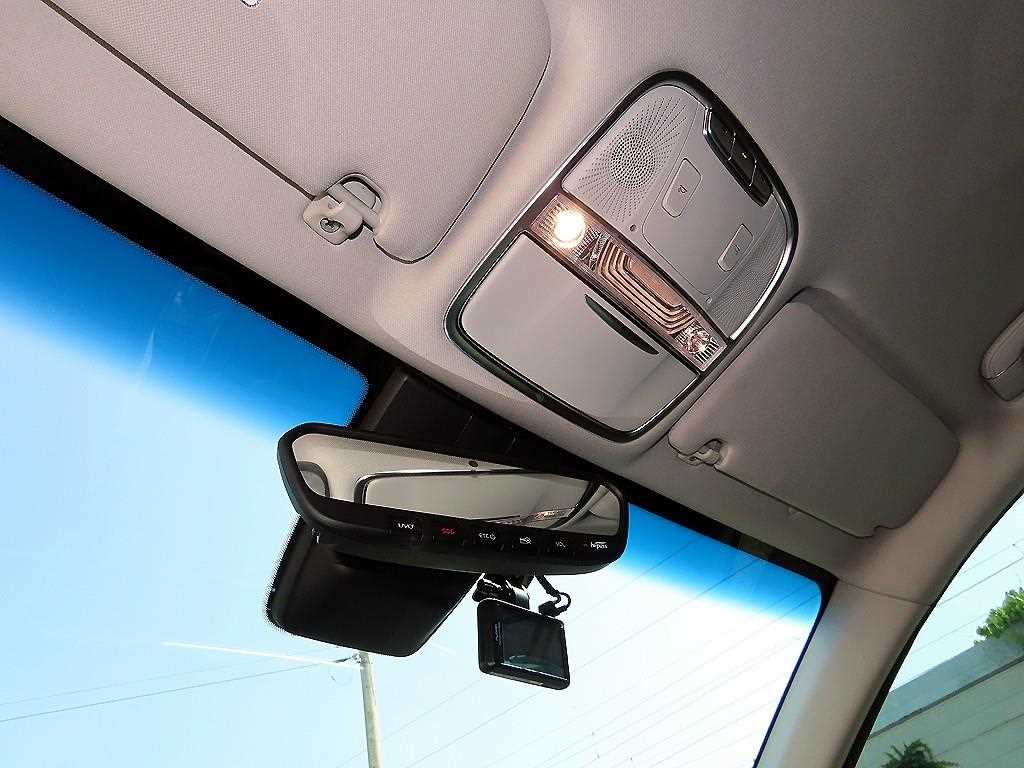 Kia K9 — photo 16