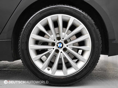 BMW 5-Series — photo 05