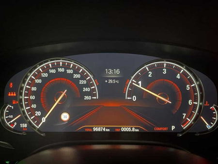 BMW 5-Series — photo 08