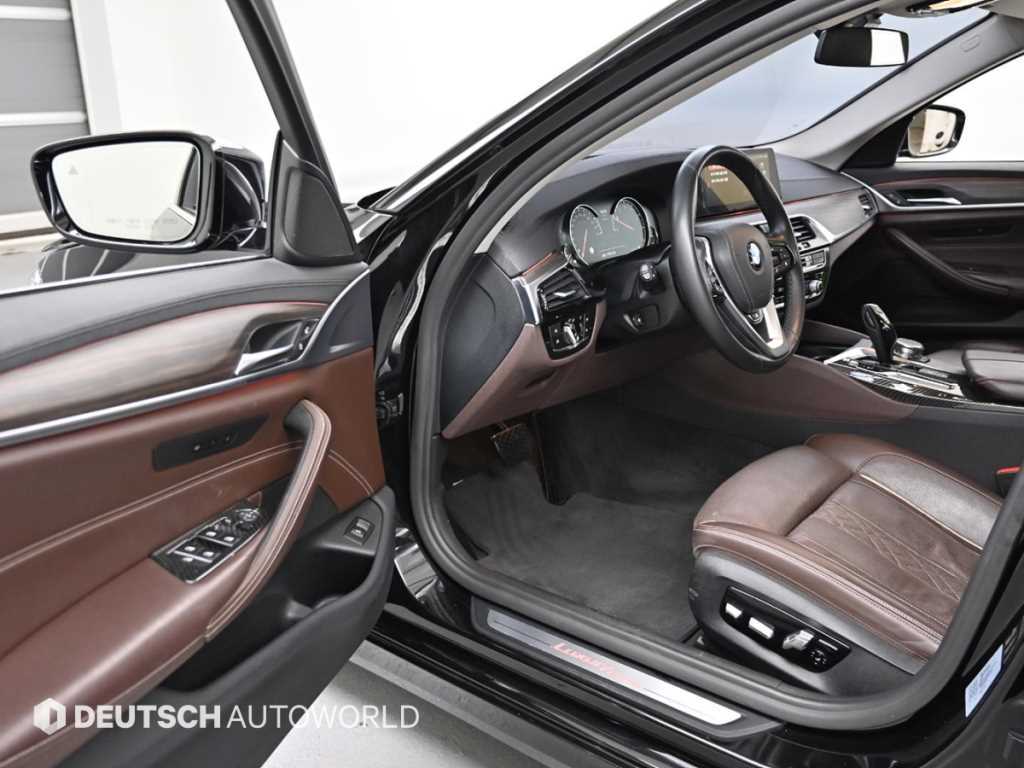 BMW 5-Series — photo 11