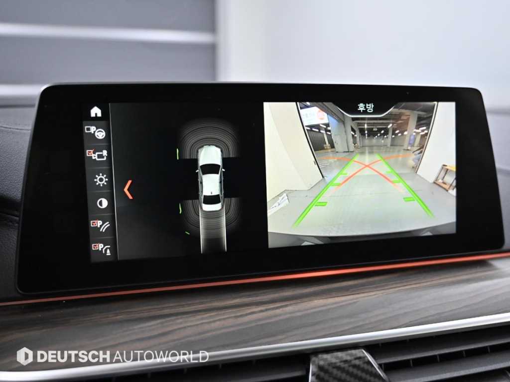 BMW 5-Series — photo 15