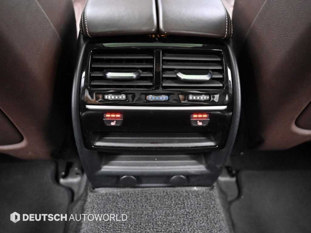 BMW 5-Series — photo 16