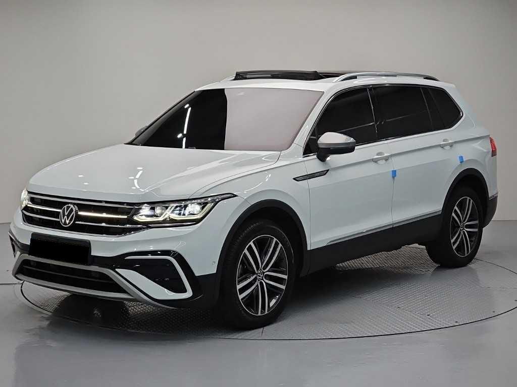 Volkswagen Tiguan — photo 01