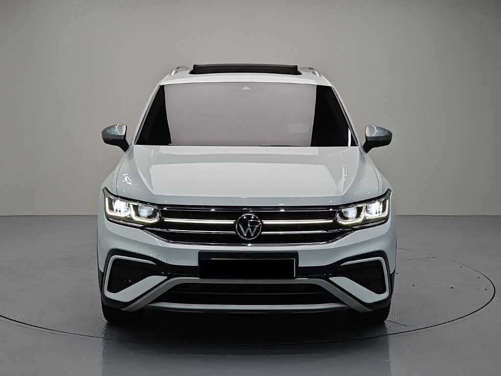 Volkswagen Tiguan — photo 02