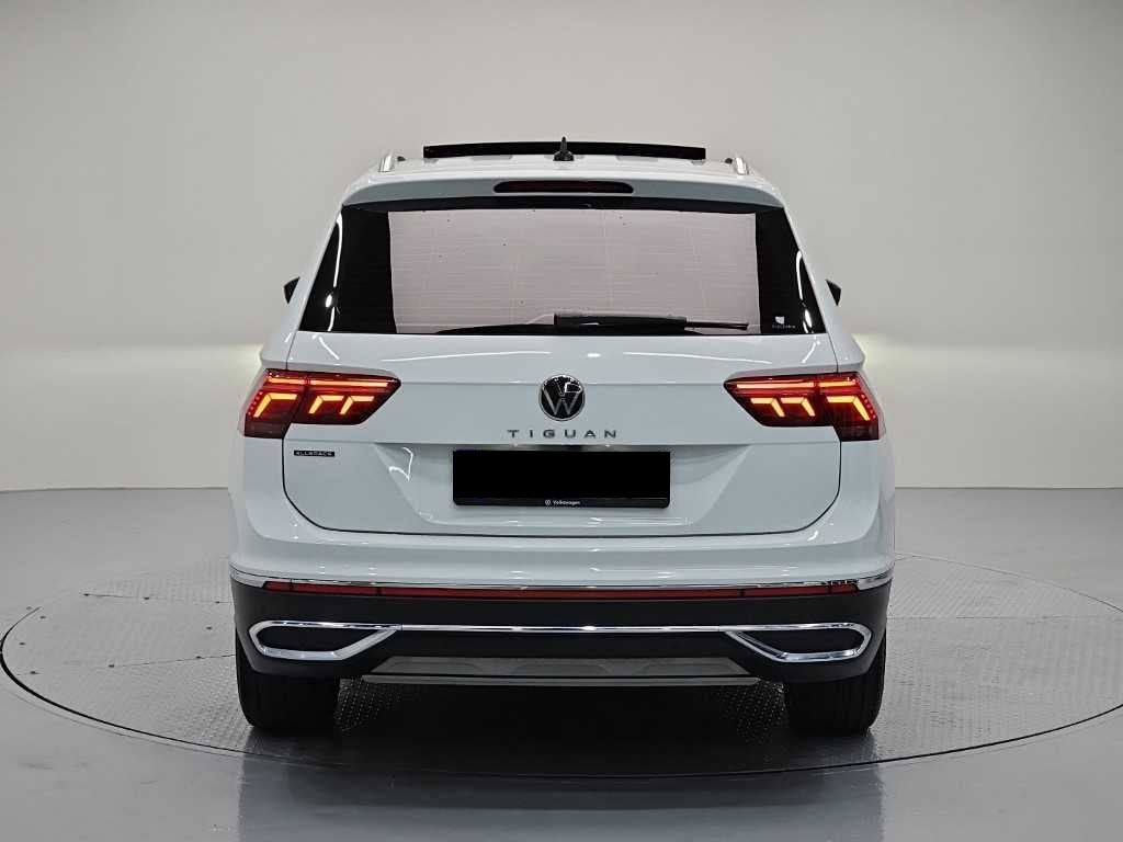 Volkswagen Tiguan — photo 03