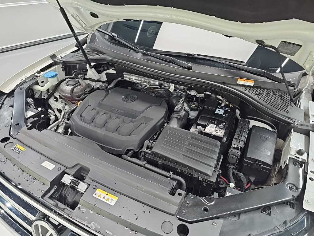 Volkswagen Tiguan — photo 05