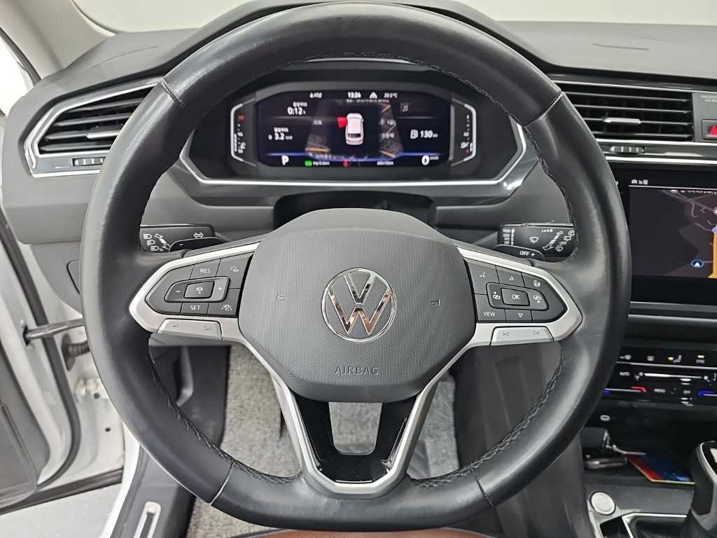 Volkswagen Tiguan — photo 09