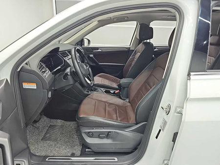 Volkswagen Tiguan — photo 11