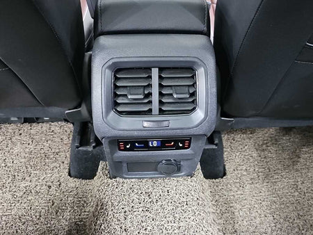 Volkswagen Tiguan — photo 13