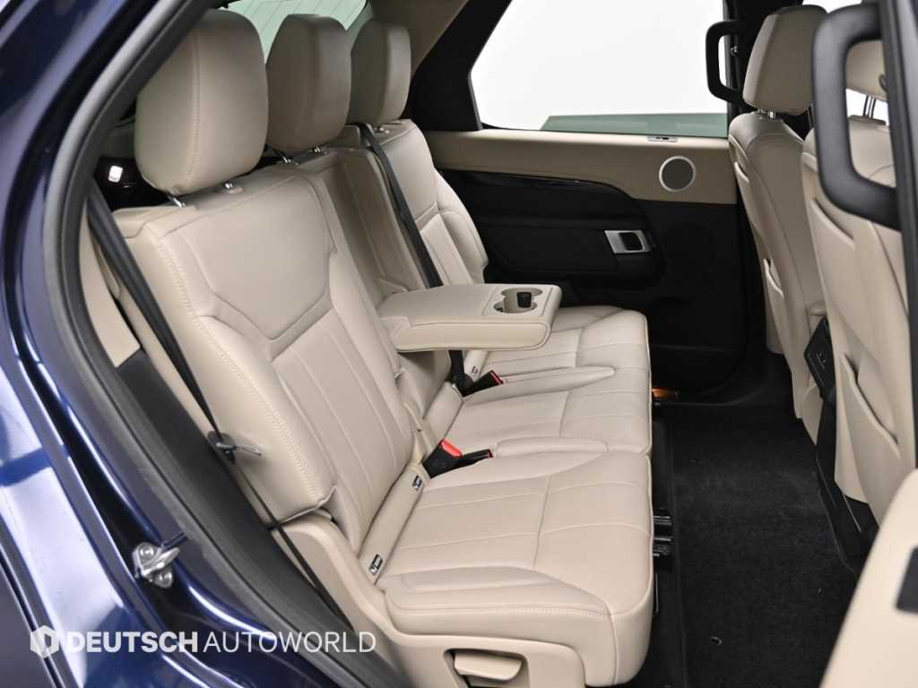 Land Rover Discovery — photo 12