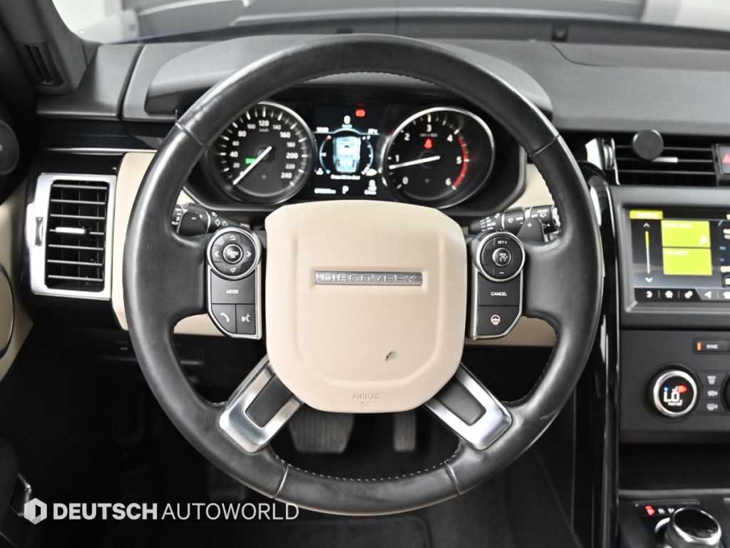 Land Rover Discovery — photo 13