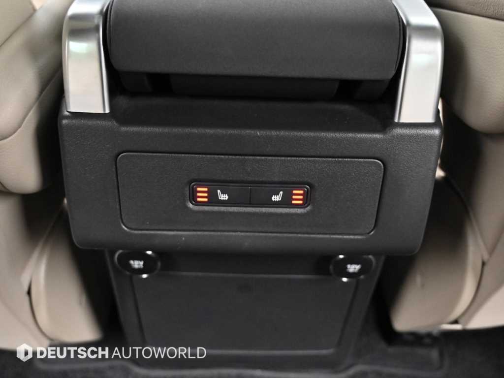 Land Rover Discovery — photo 16