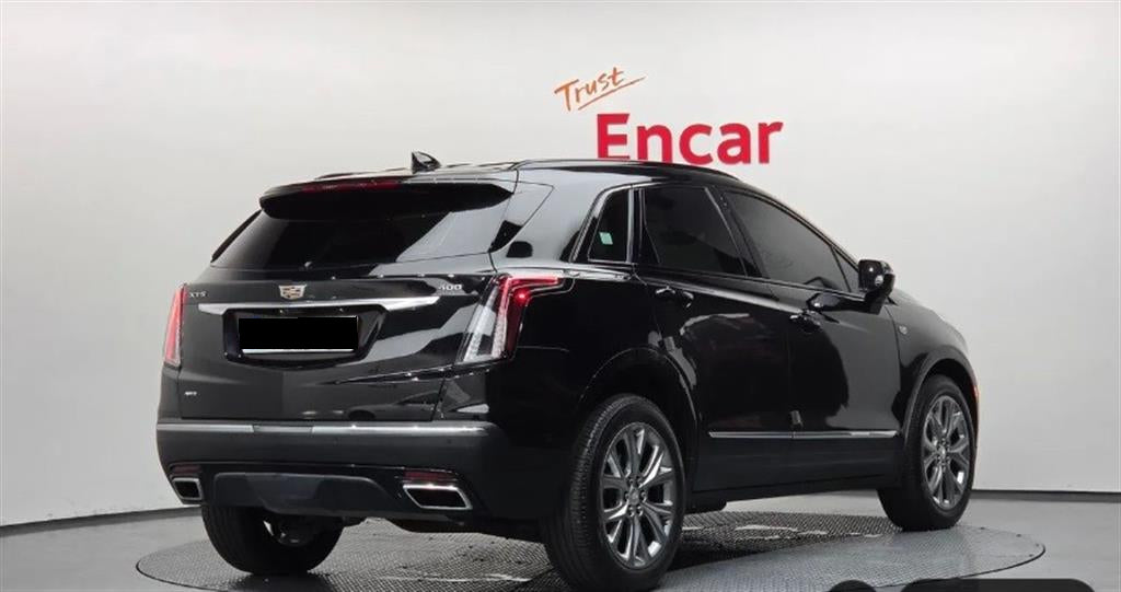 Cadillac XT5 — photo 02