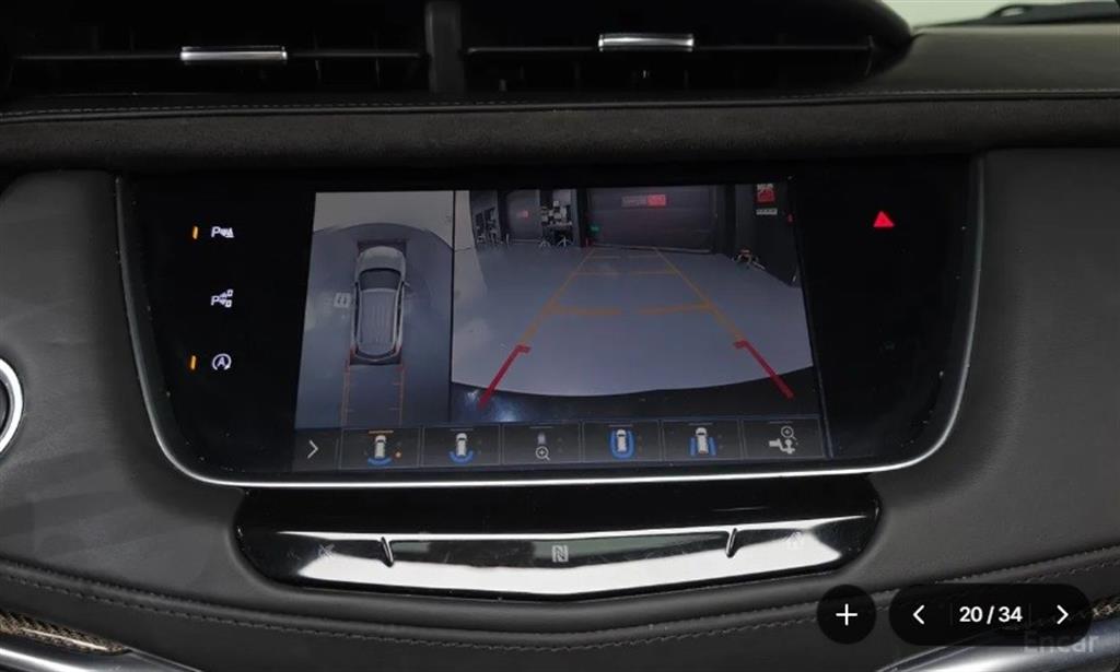 Cadillac XT5 — photo 03