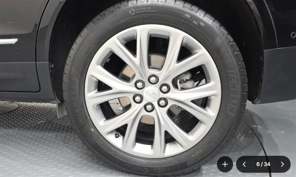 Cadillac XT5 — photo 07