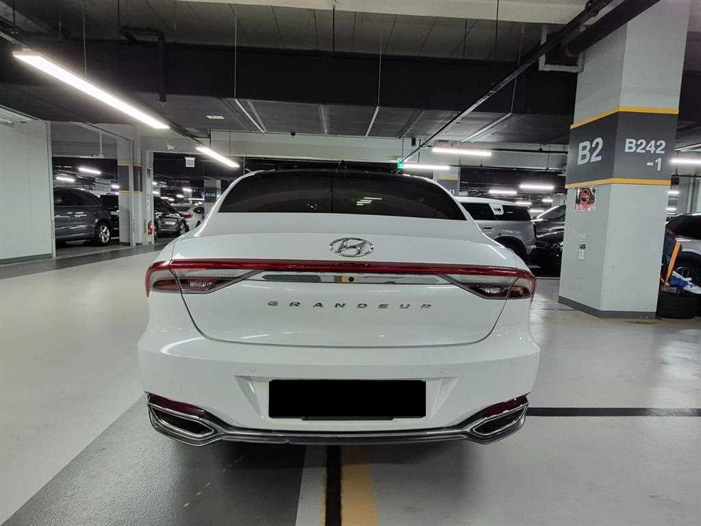 Hyundai Grandeur — photo 04