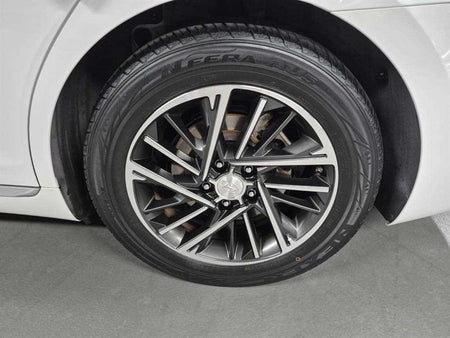Hyundai Grandeur — photo 05