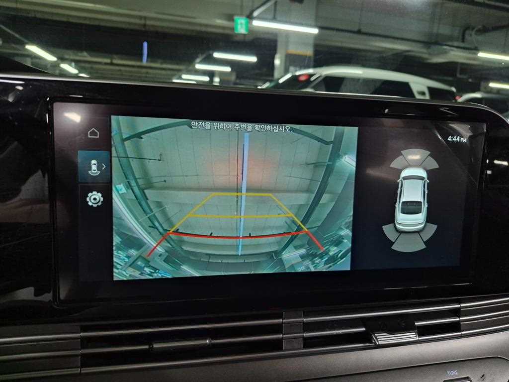 Hyundai Grandeur — photo 16