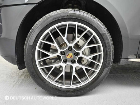 Porsche Macan — photo 05