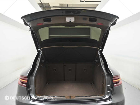 Porsche Macan — photo 19