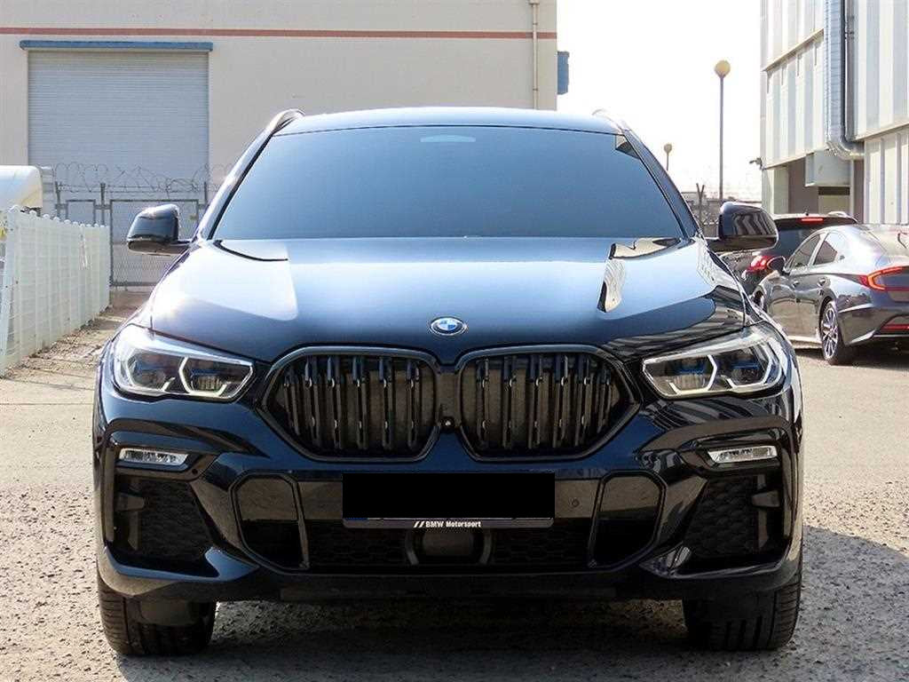 BMW X6 — photo 01