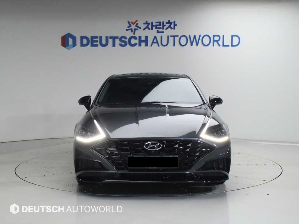 Hyundai Sonata — photo 03