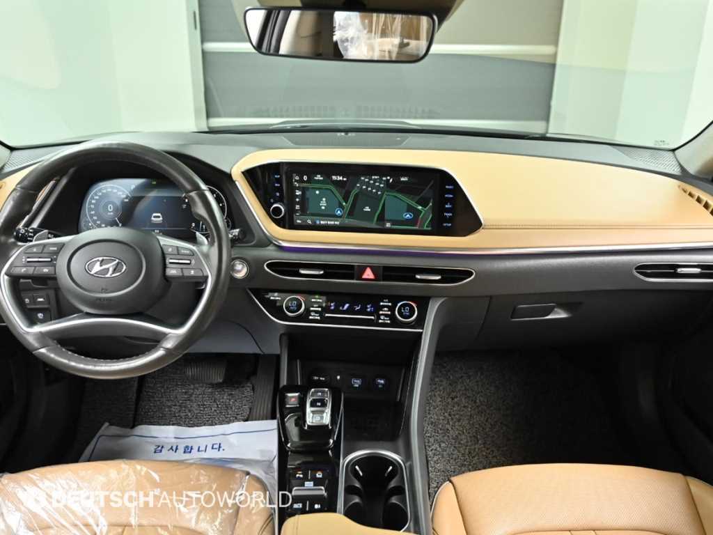 Hyundai Sonata — photo 07
