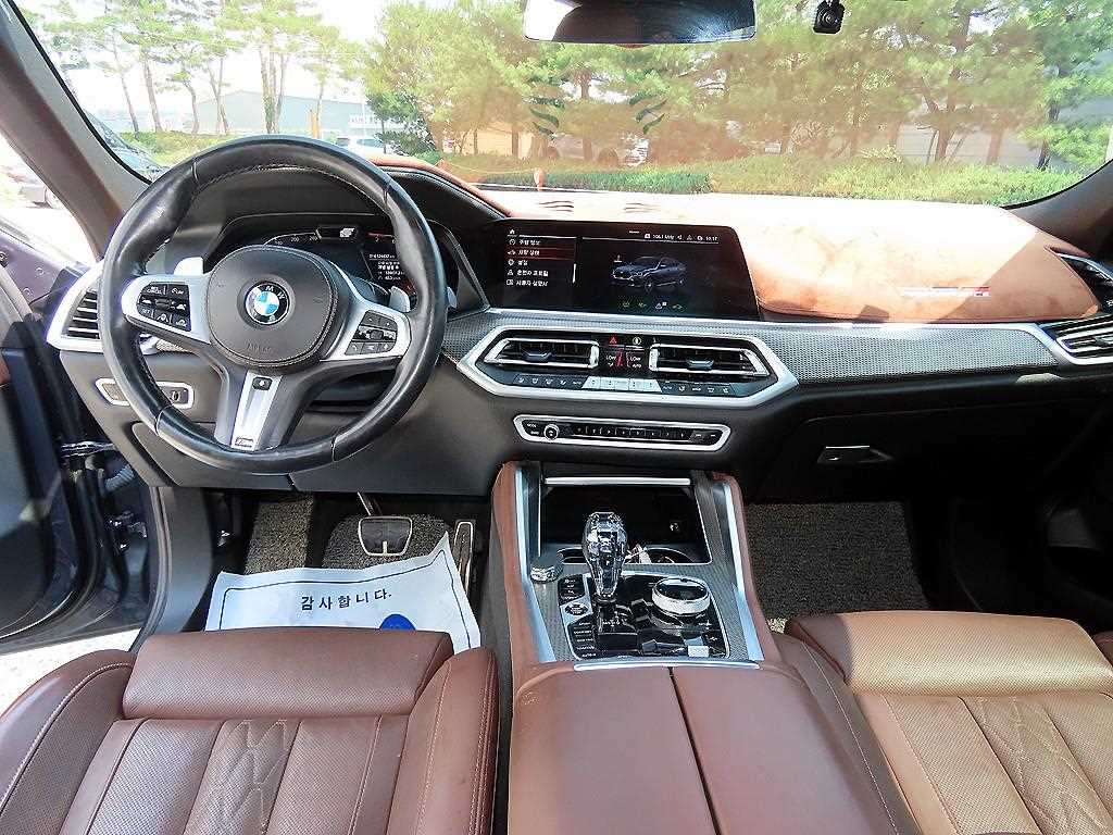 BMW X6 — photo 07